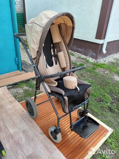 Коляска для инвалидов прогулочная