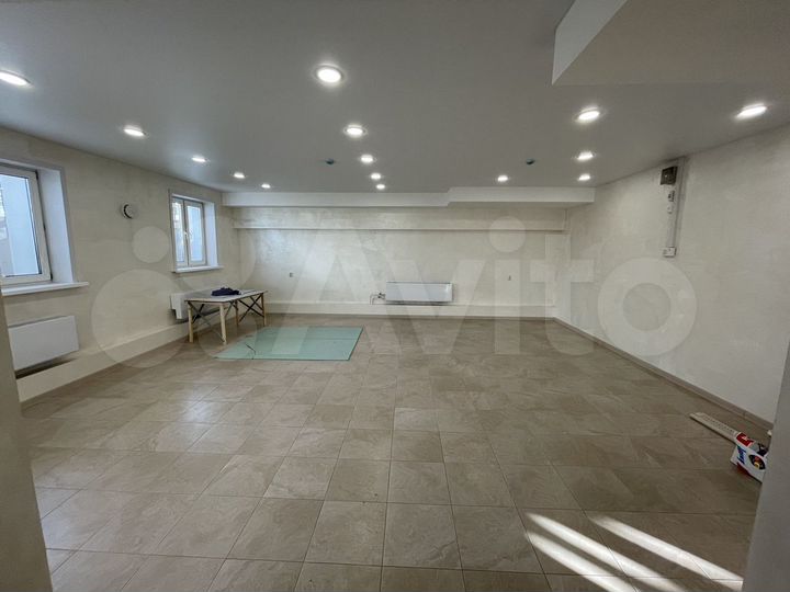 Свободного назначения, 65 м²