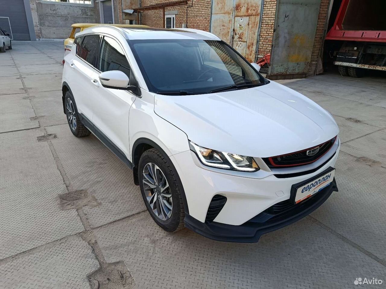 Geely Coolray 1.5 AMT, 2023, 42 856 км с пробегом, цена 1820000 руб., Пенза