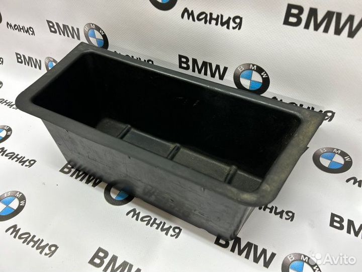 Пластик багажника Bmw 5 E39 M52B28TU 1999