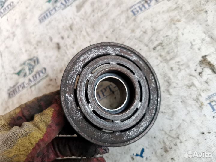 Шкив кондиционера Ford Mondeo III (2000—2003)