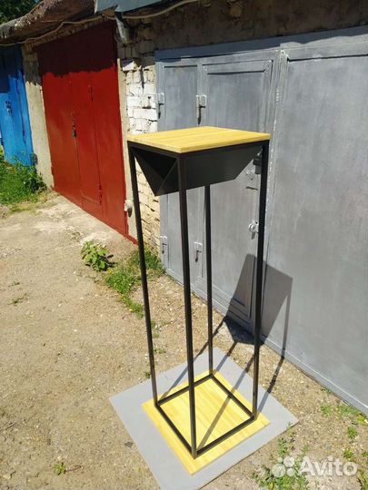 Дровница в стиле лофт