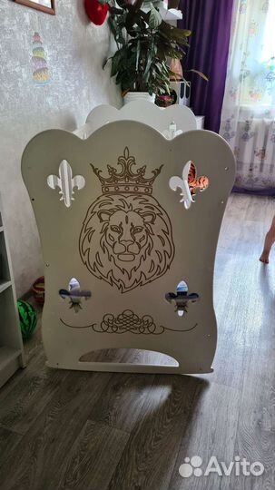 Детская кроватка-качалка