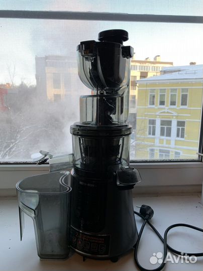 Шнековая Соковыжималка redmond RJ-912S