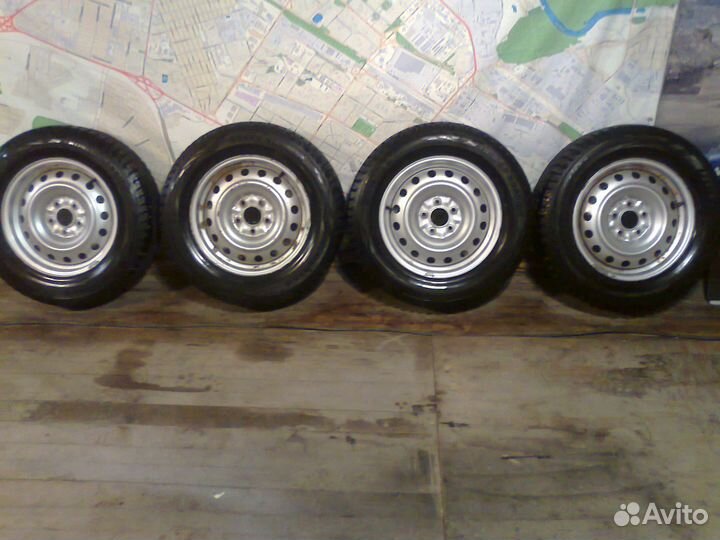 R16 Viatti Bosco Nordico V-523 215/65, PCD 5x114.3 DIA 67.1