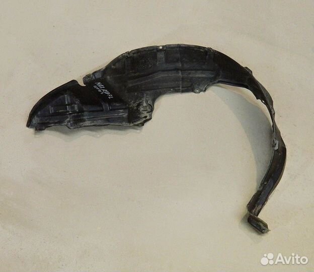 Подкрылок передний левый Maxima J30