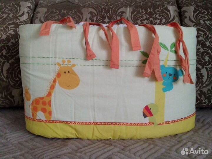 Бортик для кроватки