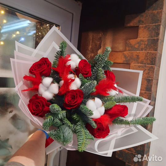 Новогодний букет из нобилиса