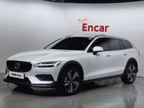 Volvo V60 Cross Country 2.0 AT, 2019, 30 528 км, с пробегом, цена 3 900 000 руб.