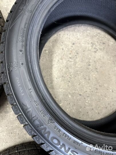 Triangle Snowlink TWT02 235/45 R18 98V