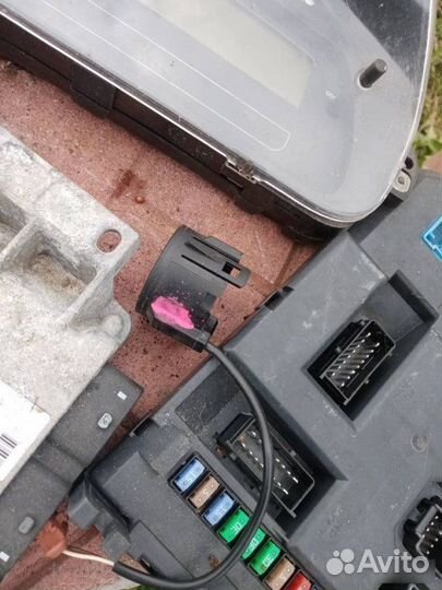 Эбу Citroen C3 1.4 ET3J4