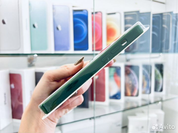 Чехол на iPhone 14, зеленый