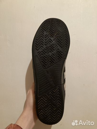 Кеды adidas tyshawn