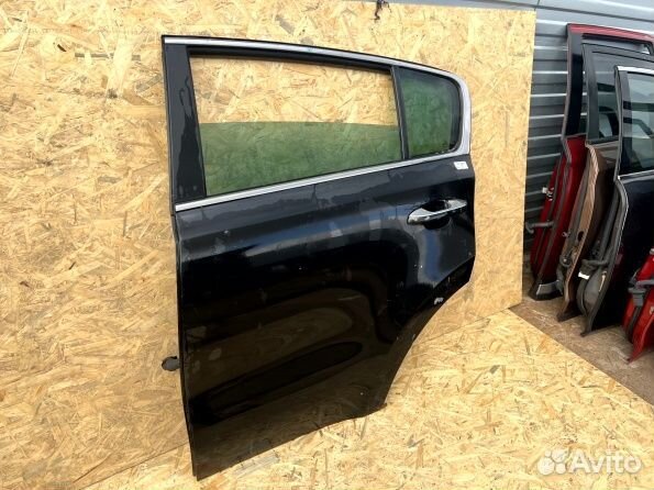 Дверь задняя левая Kia Sportage 4 QL