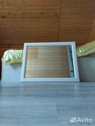 Зеркало настенное. 90см на 70 см