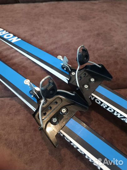 Беговые лыжи и палки