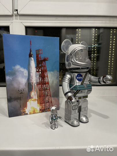 Мишка bearbrick астронавт nasa