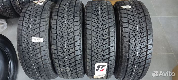 Bridgestone Blizzak DM-V2 225/60 R17 99S