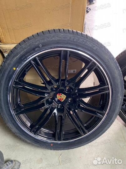 Летние колёса в сборе Porsche R21