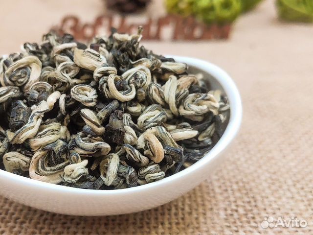 Китайский зелёный чай Би Ло Чунь