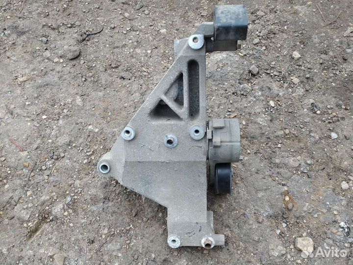 Натяжной ролик fiat grand punto