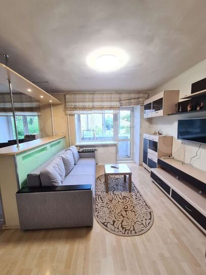 2-к. квартира, 42 м², 3/5 эт.