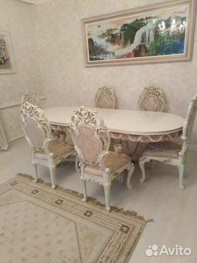 Стол и 6 стульев новые