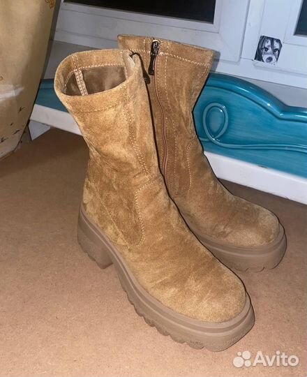 Ботинки стильные.Высокая подошва