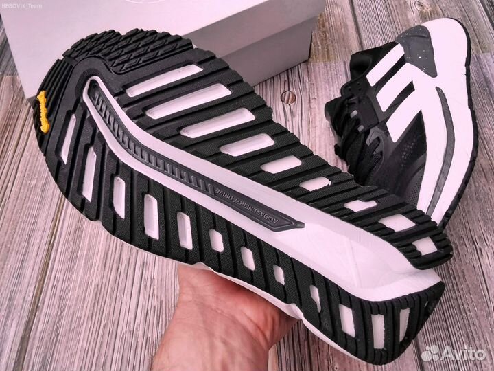 Беговые кроссовки адидас adistar cs2