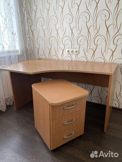 Компьютерный стол бу