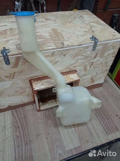 Бачок омывателя honda cr v 1