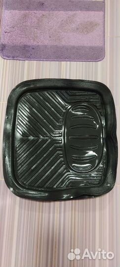 Автомобильные коврики универсальные