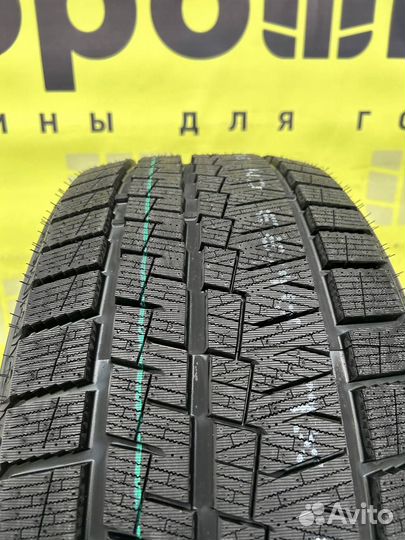 Kapsen SnowShoes AW33 265/50 R20 111H