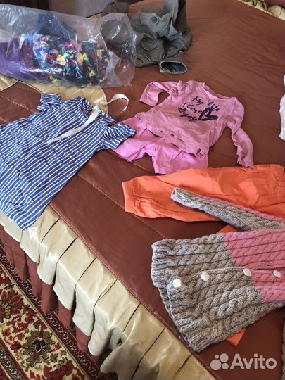 Пакеты вещей и обуви для девочки
