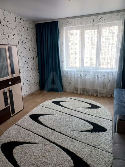 2-к. квартира, 72 м², 10/17 эт.