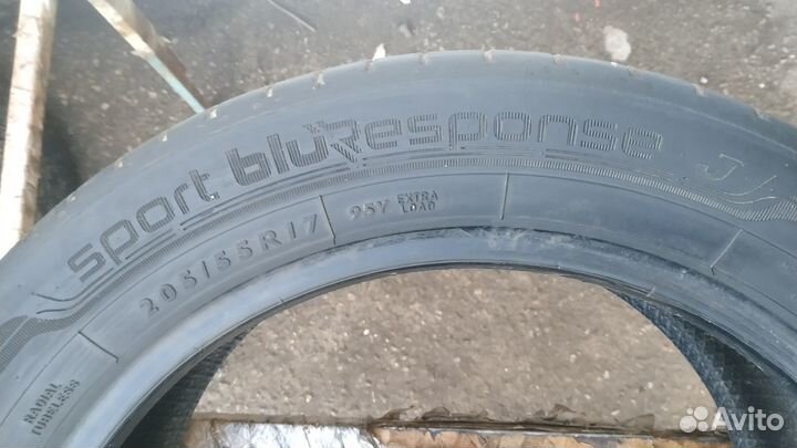 Dunlop Sport BluResponse 205/55 R17 95Y