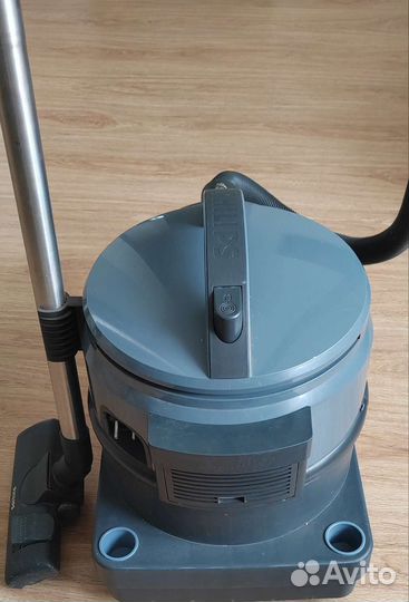 Пылесос Philips triathlon 2000