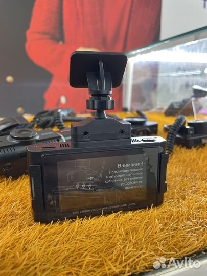 Комбо-устройство iBOX EVO LaserVision WiFi Dual