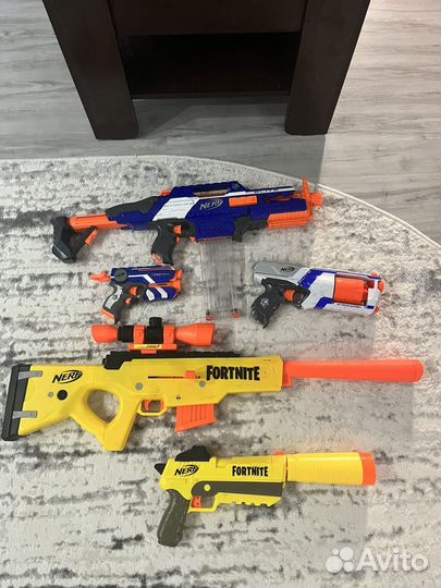 Nerf бластеры