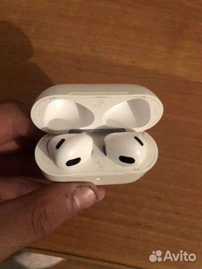 Airpods 3 поколения