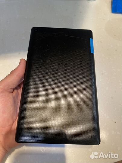 Планшет Lenovo TAB 3 Essential 710F