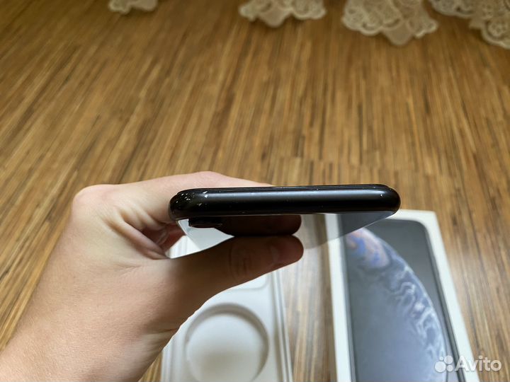 iPhone Xr, 64 ГБ
