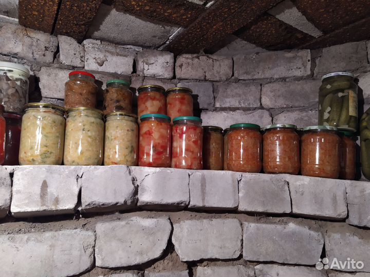Огурцы, помидоры, соленья