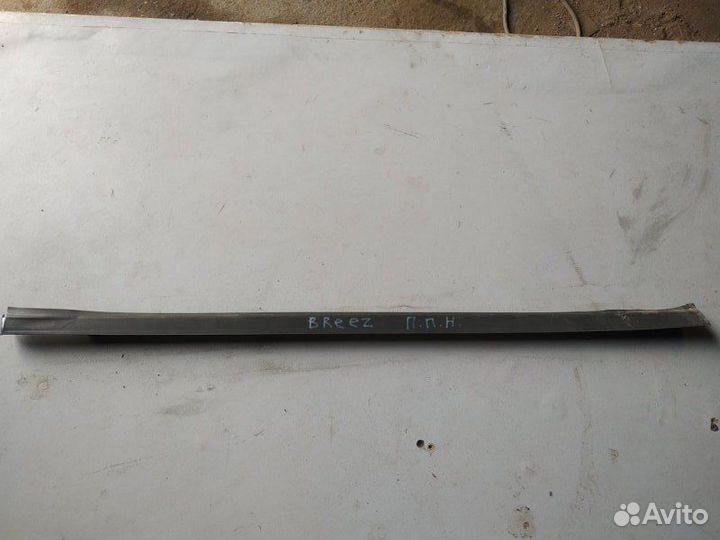 Молдинг стекла передний правый Lifan Breez 1.3