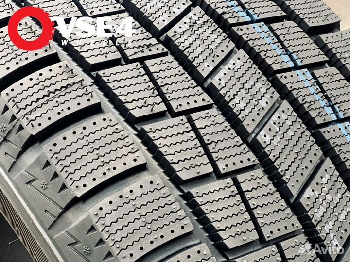 Goform W705 215/55 R17