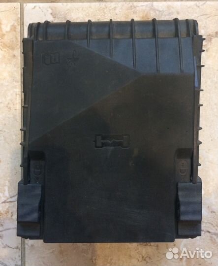 Блок предохранителей Skoda Octavia A5