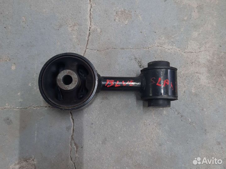 Подушка двигателя Nissan Bluebird Sylphy