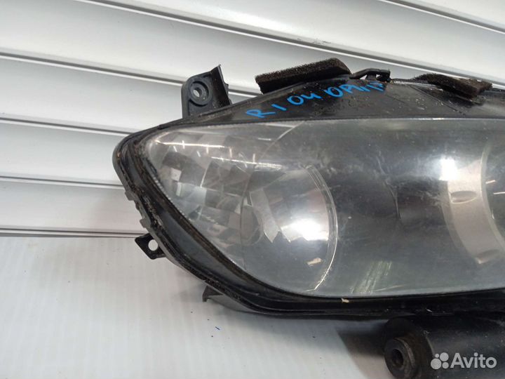Yamaha R1 2004-2006. Фара правая