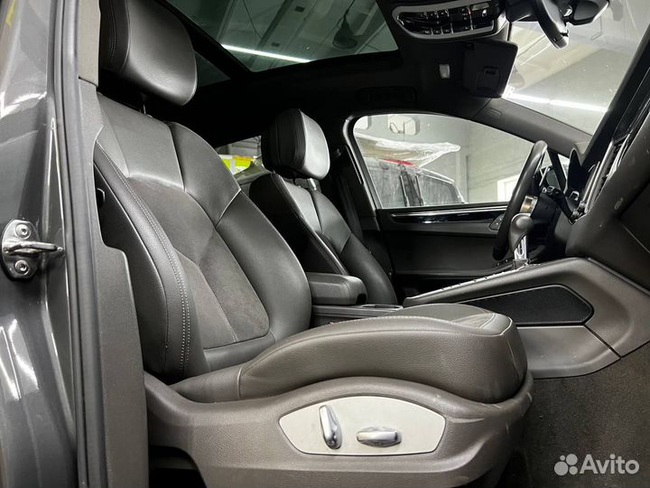 Переднее пассажирское сиденье Porsche Macan