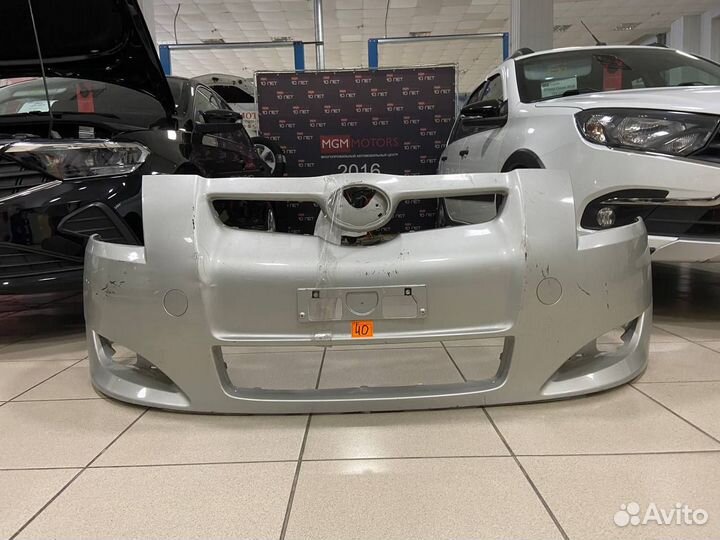 Бампер передний Toyota Auris
